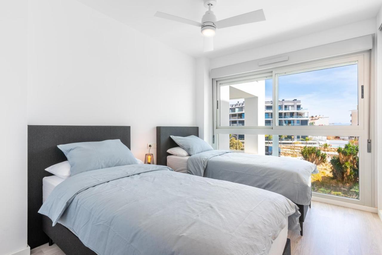 Wintowinrentals Whitestones Amazing Apartment 托雷莫利诺斯 外观 照片